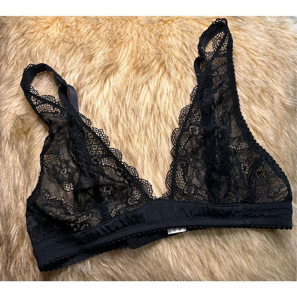 Brandy Melville Black Lace Bralette